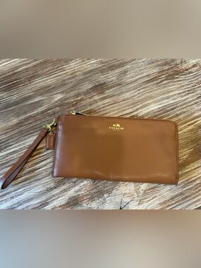 Coach Tan Leather Zip Wristlet, Extra Large